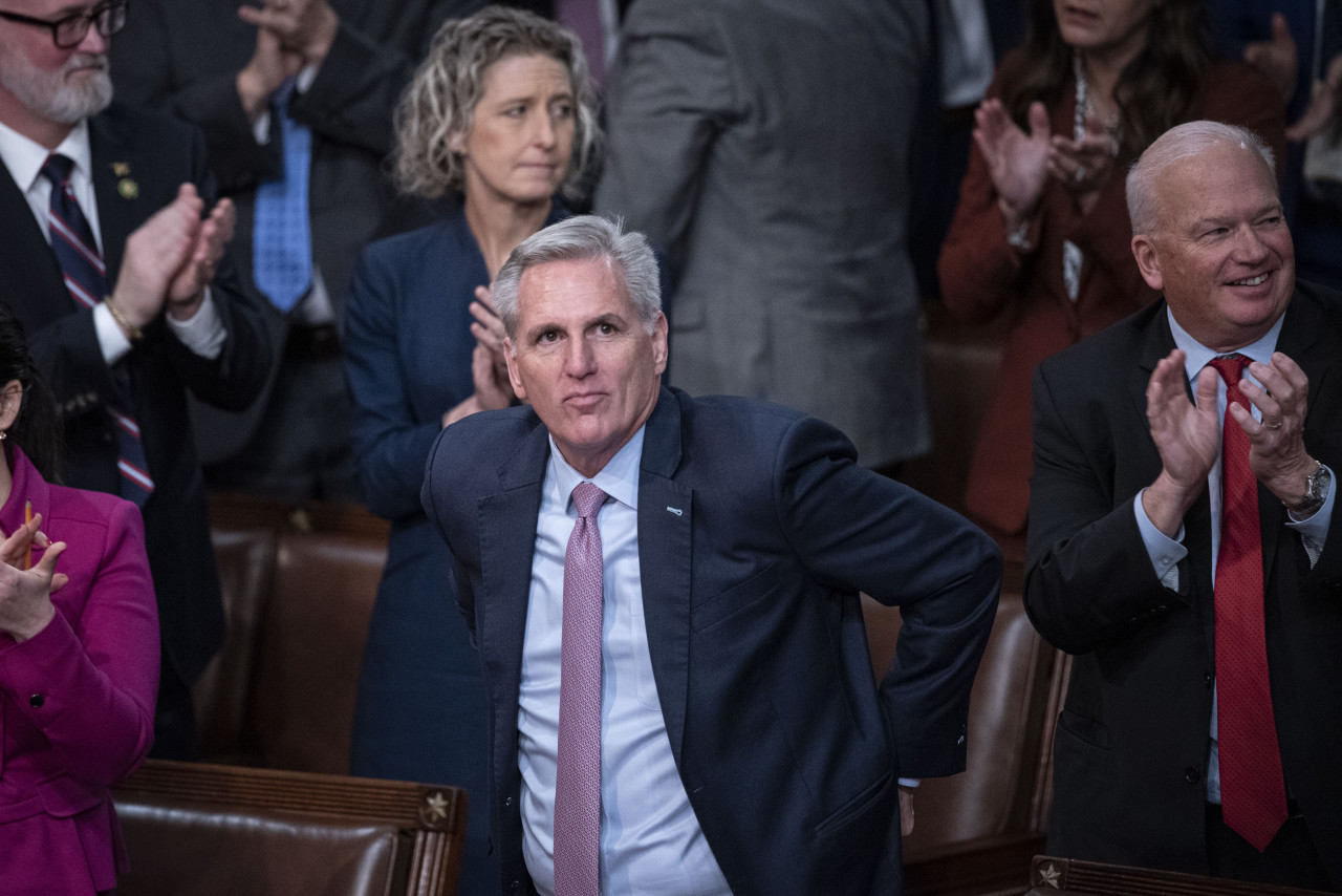 новый спикер сша. новый представитель сша. кевин маккарти. кевин маккарти республиканец. кевин маккарти республиканец.