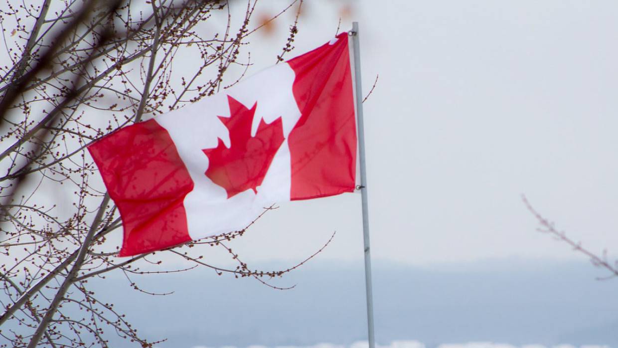 Правительство Канады отзывает часть сотрудников посольства на Украине