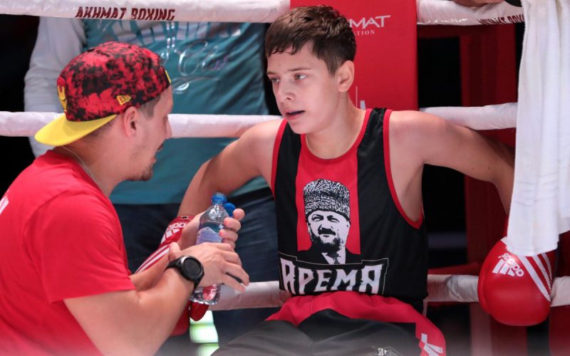 Сын Кадырова дебютирует в ММА на турнире ведущего промоушена России