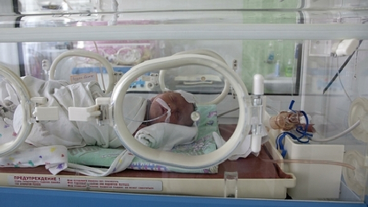 "Что может быть веселее страданий новорожденных детей?": Медсёстры устроили провокационную фотосессию