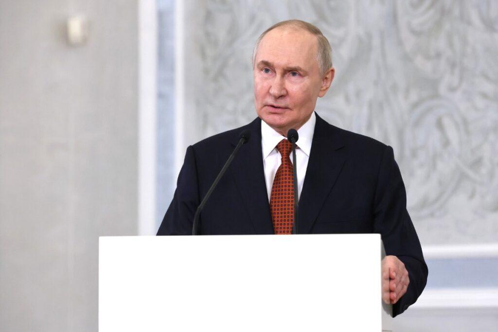 Путин пожелал вдохновения участникам фестиваля «Бумеранг»