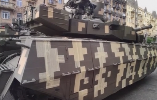 Украина, танк, скотч, парад