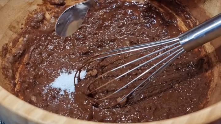 Ем и не толстею. Шоколадный пирог без муки и масла можно, пирог, горячего, добавить, Залейте, орехов, шоколада, грецких, Вкуснейший, вскипятите, молоко, шоколад, Получится, взять, сахара5, шоколадный, ганаш, облегчённом, временем, градусах в