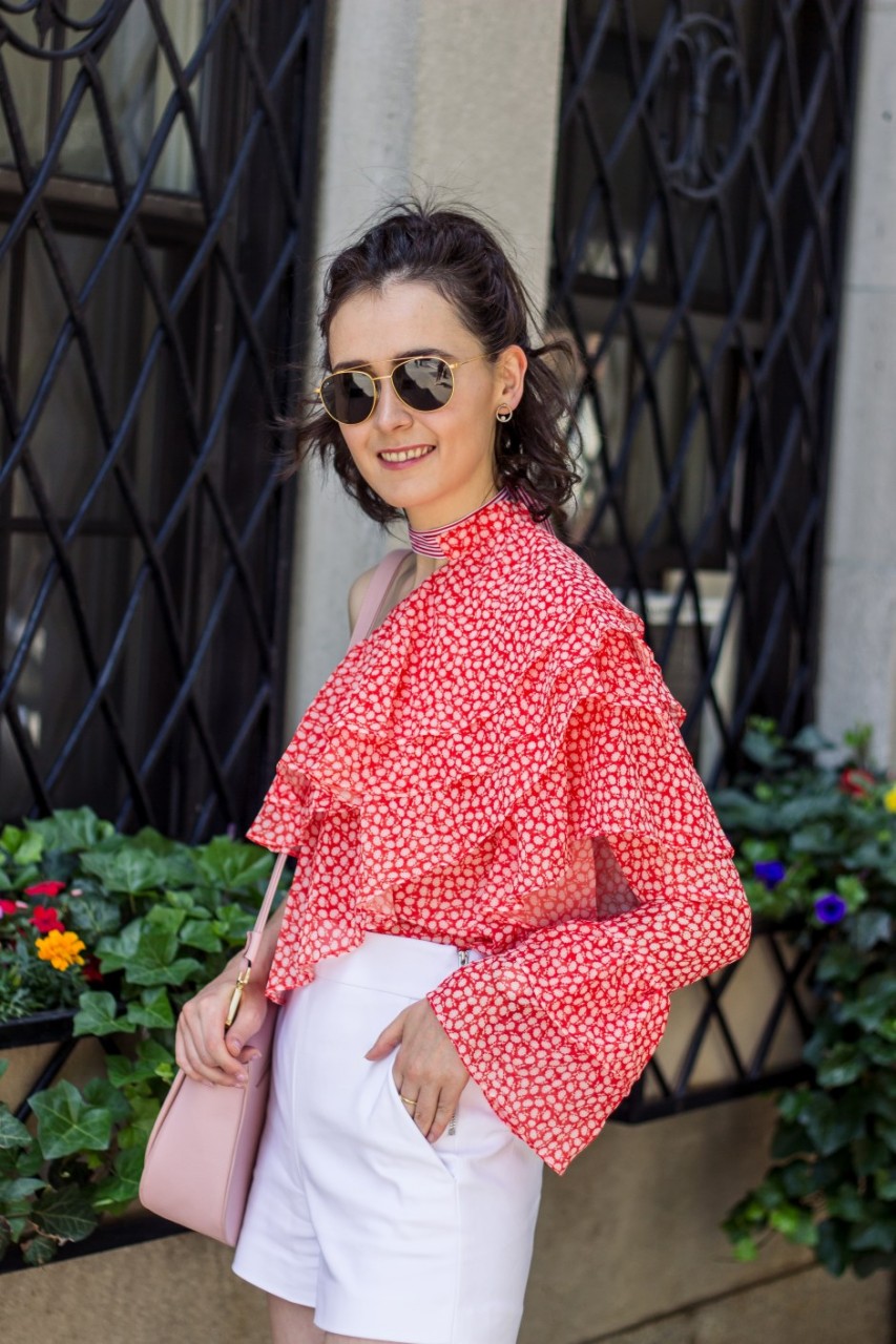 NYC Blogger: Off the shoulder print top 4