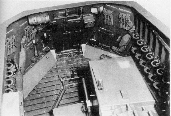 Упрямство до добра не доведет: САУ Sturer Emil оружие