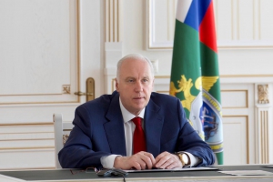 Председатель СК России провел личный прием по проблеме аварийного жилья в Республике Калмыкия