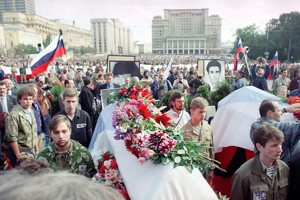 Планы гкчп и защитники белого дома