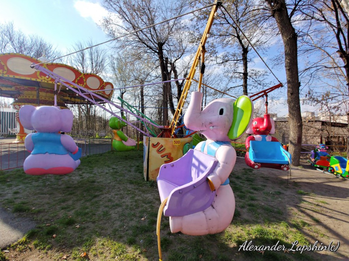 Живой музей советских аттракционов под открытым небом в Армении в деталях