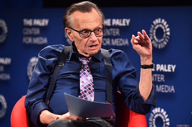 Ларри Кинг и его женщины: семь жен и две невесты знаменитого тележурналиста Звездные пары