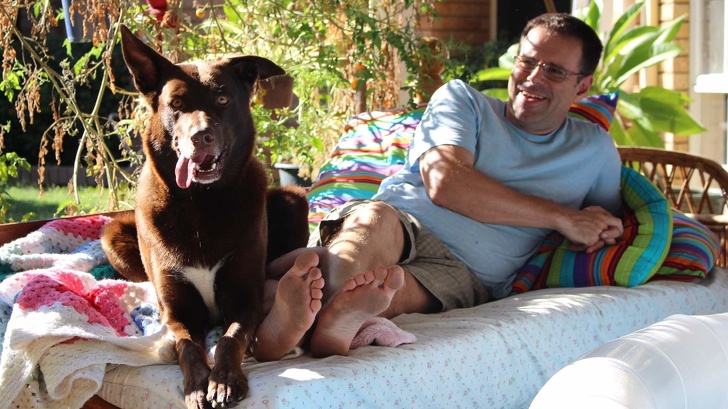 Мужчина нашел способ забыть об измене жены и случайно прославился на весь мир Мужчина нашел способ забыть об измене жены и случайно прославился на весь мир жизненное