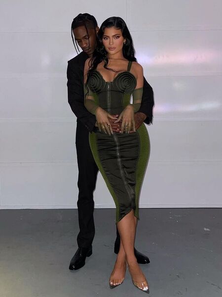 Кайли Дженнер и Трэвис Скотт вместе вышли в свет через два года после расставания Звезды,Звездные пары