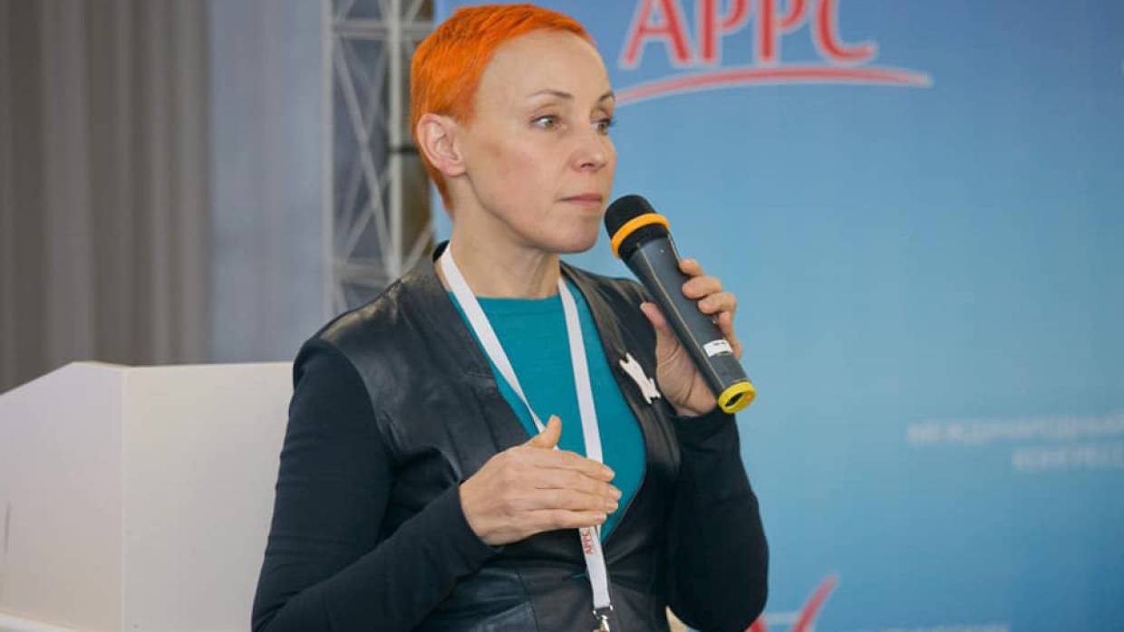 Политтехнолог Алена Август рассказала, как правильно справляться с зимой в Петербурге