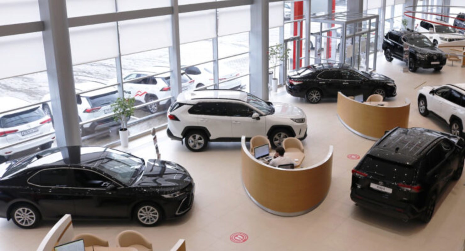 Toyota разобрала недособранные российские автомобили на запчасти