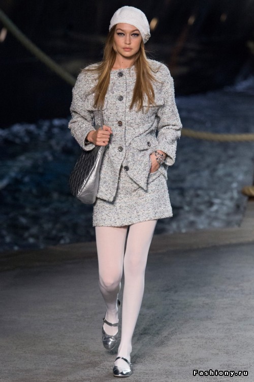 Chanel 2019 круизная коллекция Chanel 2019 круизная коллекция