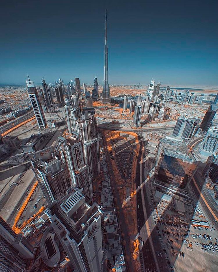 Наследный принц Дубая постит в своем Инстаграме потрясающие виды дубайских небоскребов