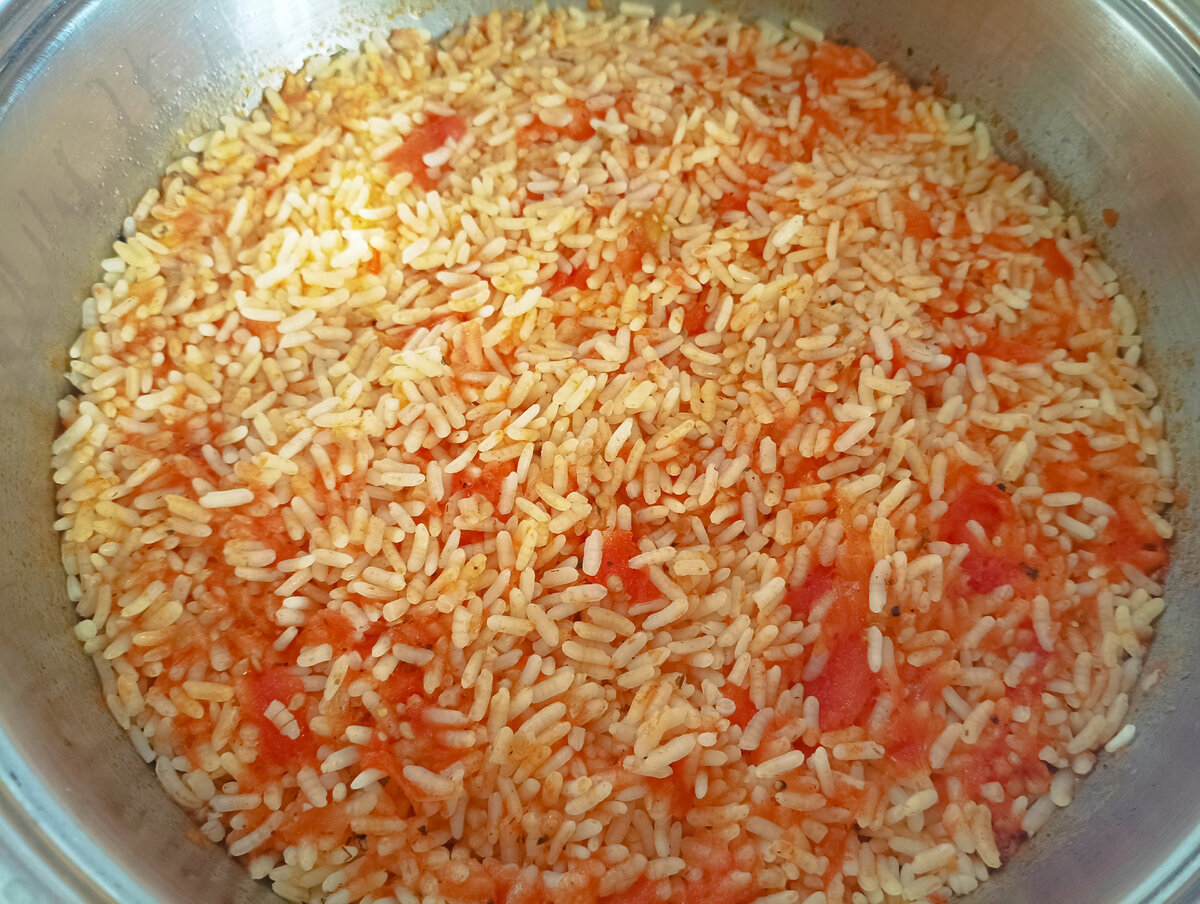 Рис по-турецки (пилав с помидорами). Готовится необычно, получается рассыпчатым и вкусным