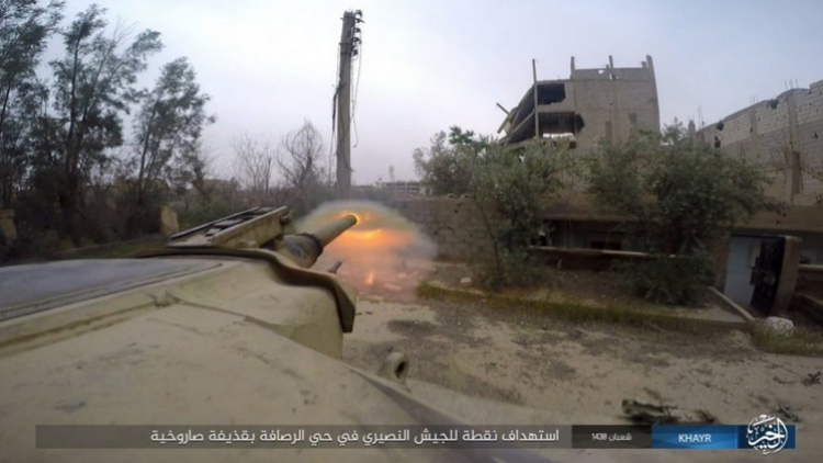 СМИ: боевики начали крупномасштабное наступление на авиабазу в Дейр эз-Зор