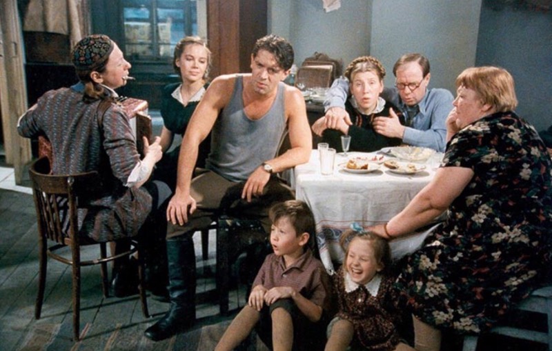 Как изменилась жизнь мальчика, сыгравшего звездные роли в фильмах “Сирота казанская” и Как изменилась жизнь мальчика, сыгравшего звездные роли в фильмах “Сирота казанская” и