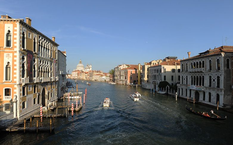 В Венеции вводят туристический налог будет, оплаты, около, информационных, налог, сезон, налога, систему, чтобы, планируется, система, электронному, полностью, запустить, бронированию, Также, прийти, туристов, состоит, властей