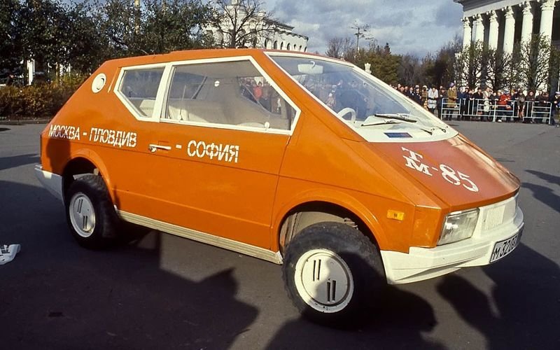 Компактную машинку класса Оки в 1985-м сделал кутаисский архитектор Вахтанг Двалишвили. Изобретатель, авто, автодизайн, автомобили, самоделка, самодельный авто, своими руками