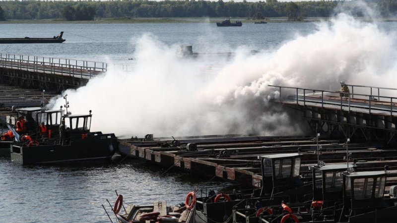 Российские военные навели 12 мостов через реки от Подмосковья до Хакасии 