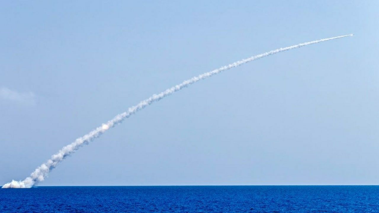 Подлодка ВМС Индии провела пуск баллистической ракеты в Бенгальском заливе