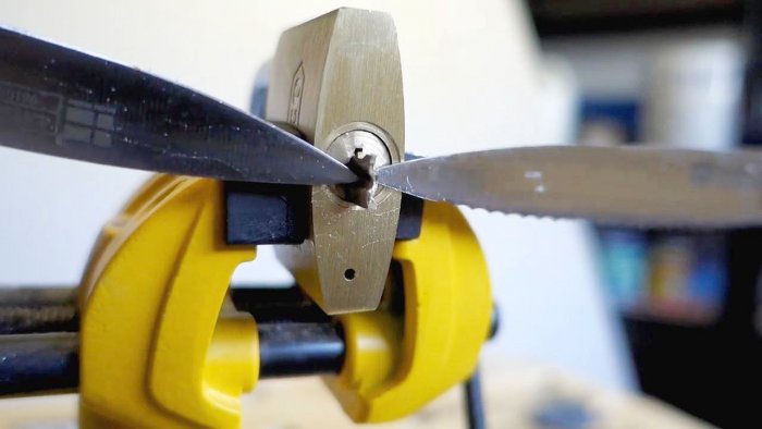 Как вытащить обломок ключа из замка ключ в замке,мастер на все руки,полезные советы