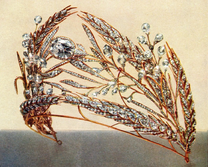 Преступление против нации: Как большевики продавали на Запад царские сокровища оптом и на развес