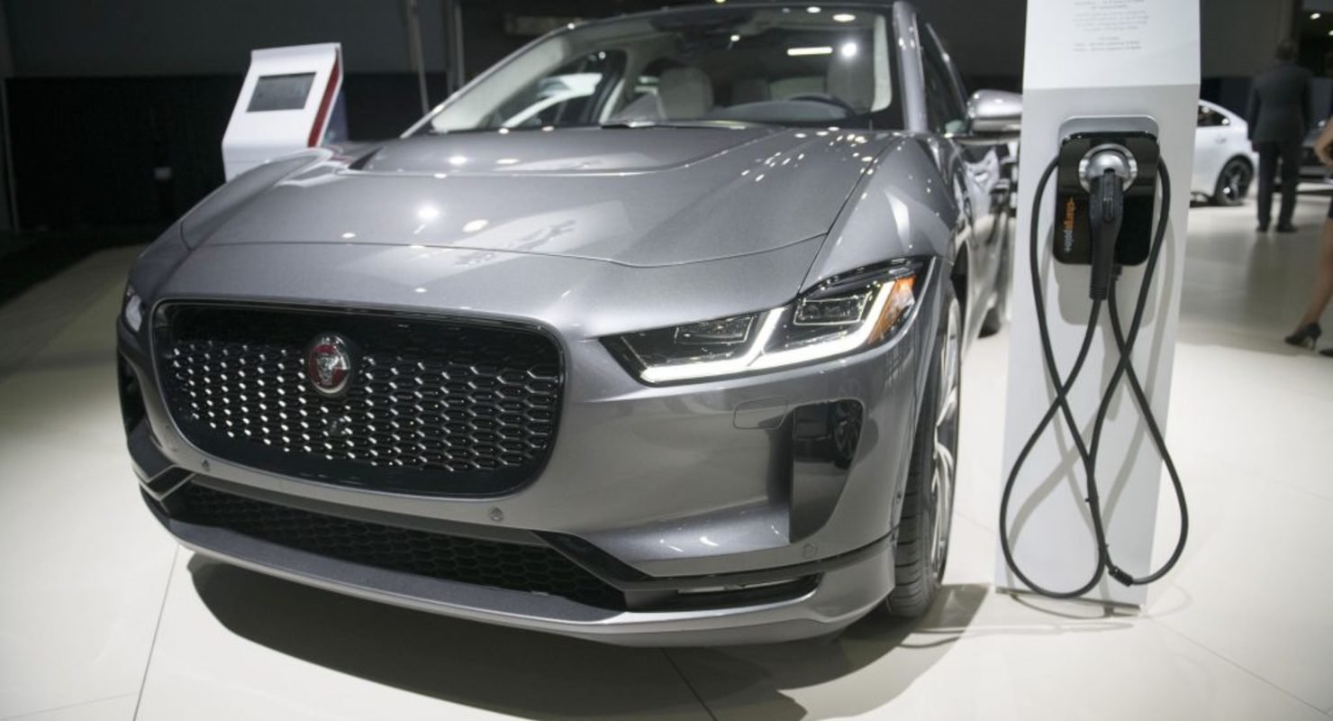 Jaguar Land Rover через 5 лет будет выпускать только электрокары Автомобили