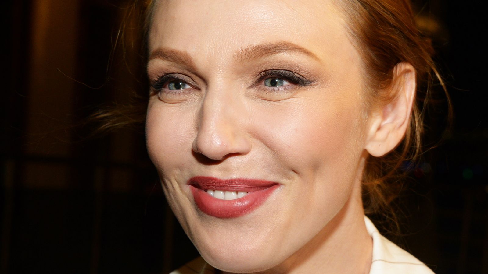 Хирург Андрей Копасов объяснил отечность лица певицы Альбины Джанабаевой