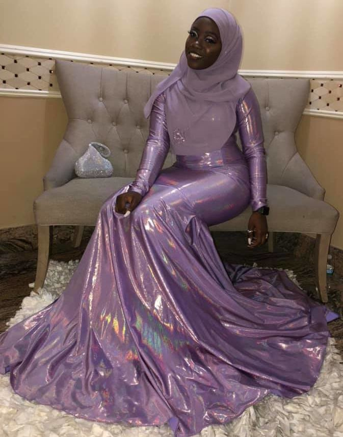 Отец сделал из дочки королеву бала, сшив ей роскошное платье на выпускной Отец сделал из дочки королеву бала, сшив ей роскошное платье на выпускной мастер на все руки,мужское хобби,рукоделие,своими руками,шитье