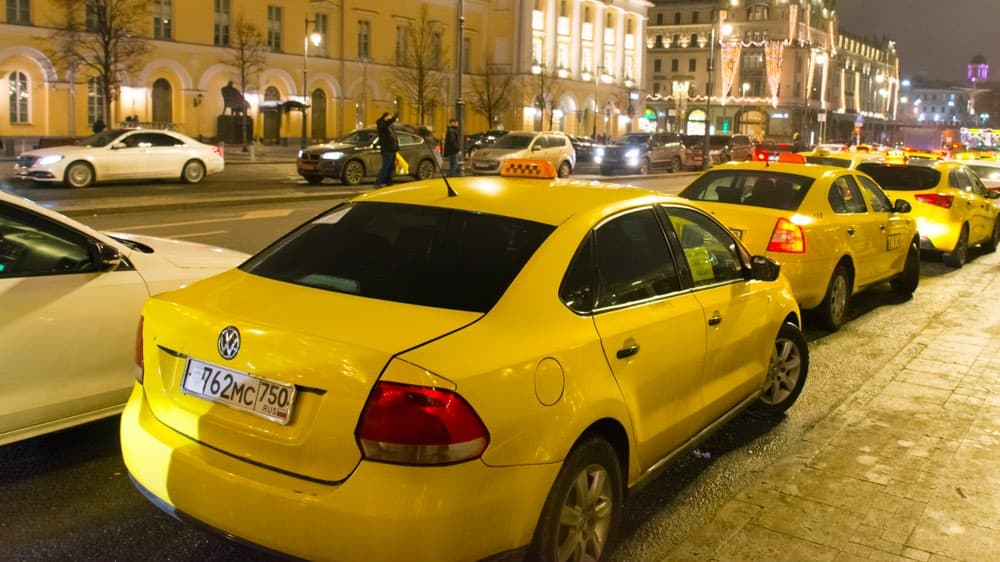 Мама такси москва. Таксист Москва фото. ООО французское такси. Французский такси ответы.