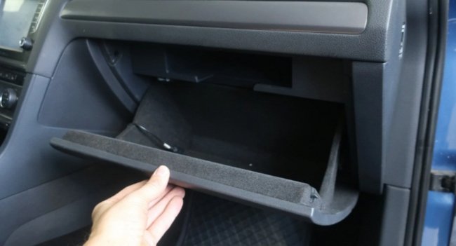 Как устроен доступ к салонному фильтру на Volkswagen Golf 7? Как устроен доступ к салонному фильтру на Volkswagen Golf 7? Автомобили