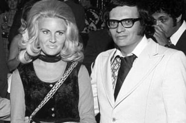 Ларри Кинг и его женщины: семь жен и две невесты знаменитого тележурналиста Звездные пары