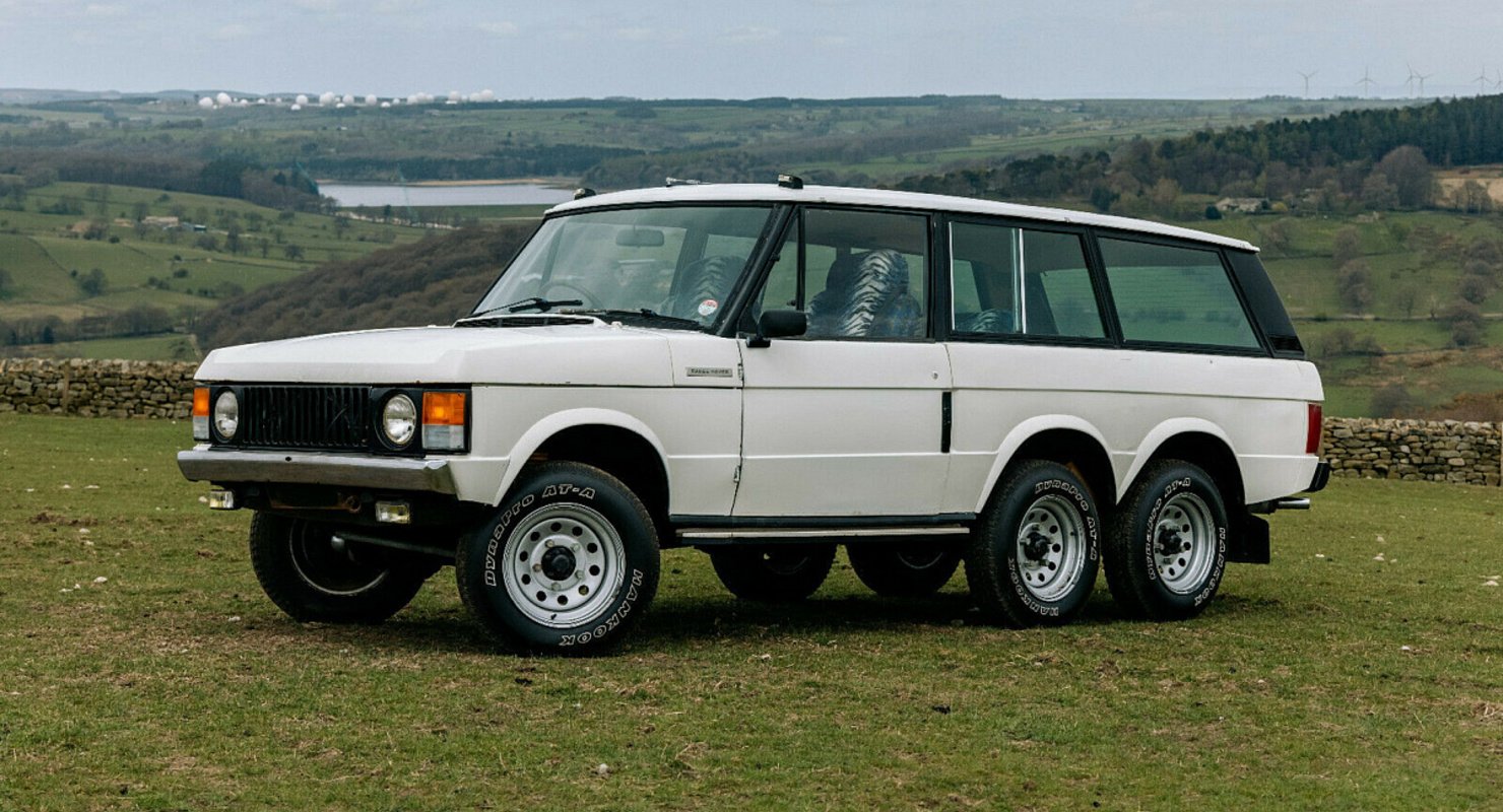 На аукционе eBay продают классический Range Rover с двумя дверями и шестью колесами Автомобили