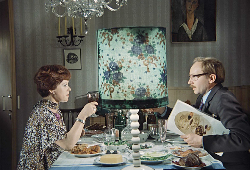 Они не вписались в народ! Прекрасный тост!