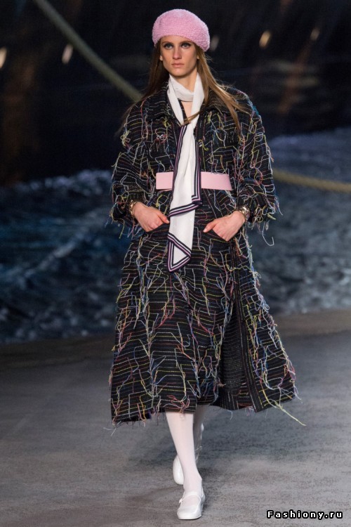 Chanel 2019 круизная коллекция Chanel 2019 круизная коллекция