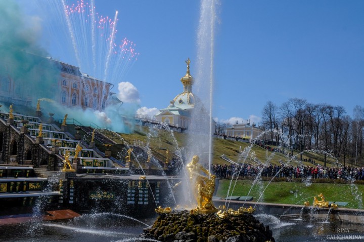 Петергоф празднует Победу