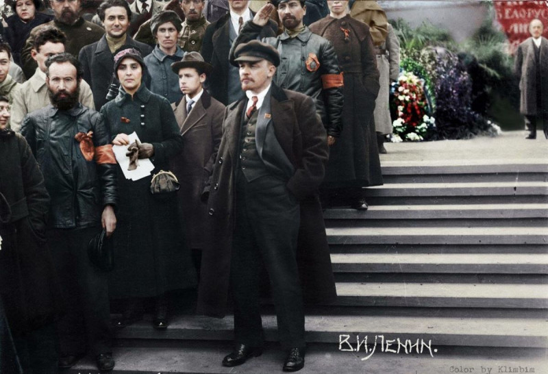 21 января – 100 лет со дня смерти В.И. Ульянова (Ленина)

К наиболее метким высказываниям о В.И.-17
