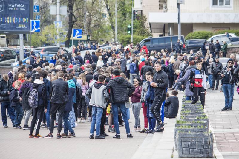 Записки Колорадского Таракана. В будущее — как в омут украина