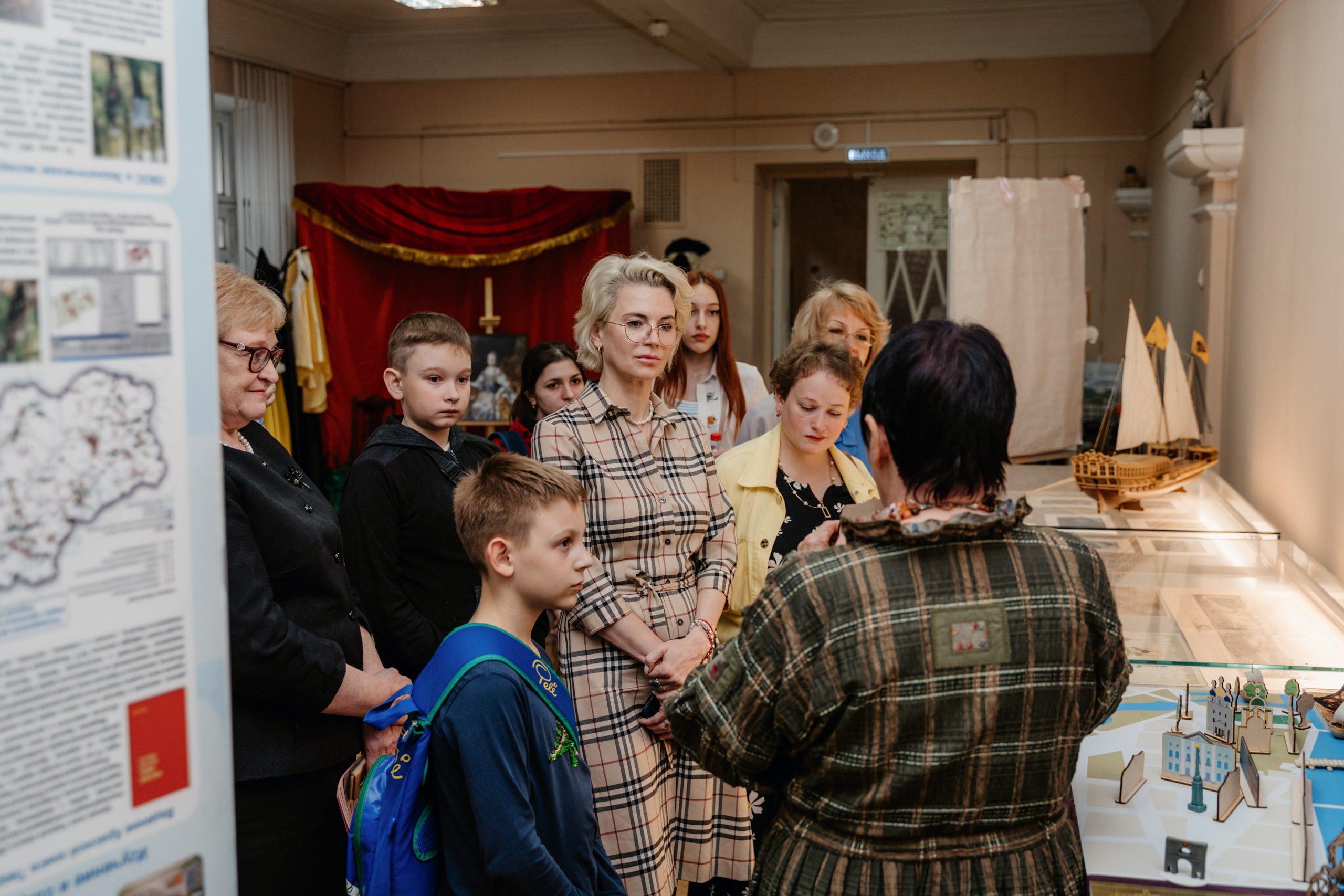 "Библионочь" в Горьковке: Читателей пригласили на мастер-классы и в книгохранилище