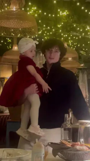 Слёзы счастья: как Елизавета Арзамасова отпраздновала свой день рождения с семьёй