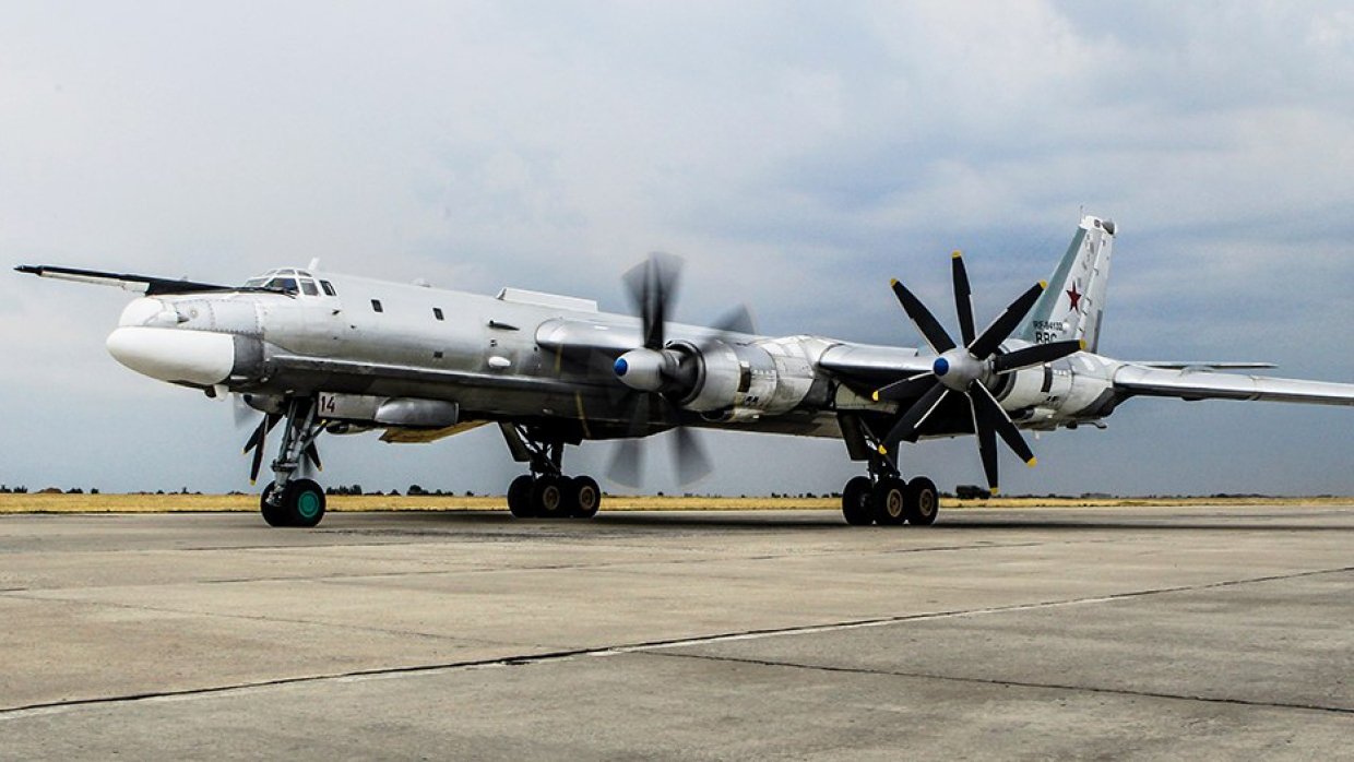 ВКС РФ перебросили в Индонезию четыре самолета в рамках международного визита
