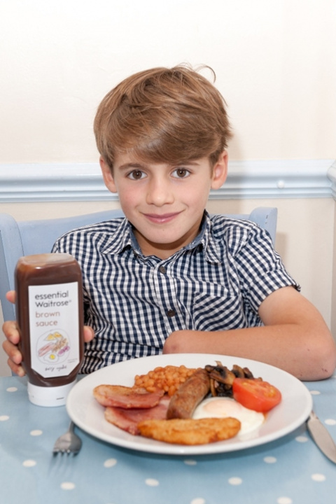 Британский супермаркет сменил упаковку соуса после жалобы 6-летнего мальчика