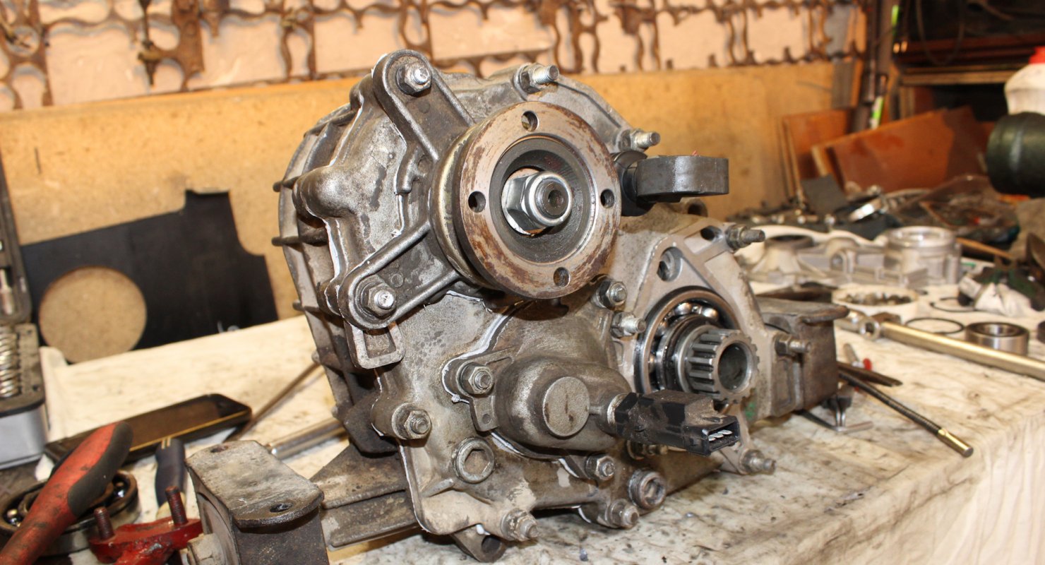 Раздаточная коробка — принцип работы и виды