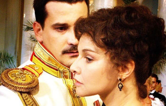 Кадр из фильма *Анна Каренина*, 2009 | Фото: kino-teatr.ru Кадр из фильма *Анна Каренина*, 2009 | Фото: kino-teatr.ru