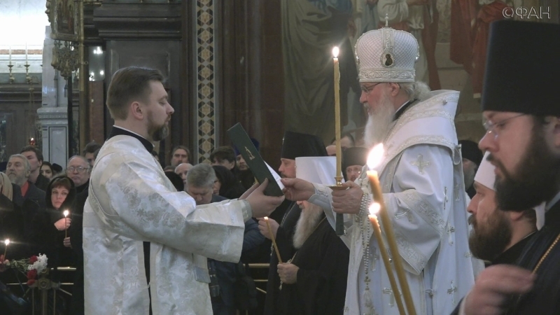 Патриарх отслужил литургию по жертвам летевшего в Хмеймим Ту-154