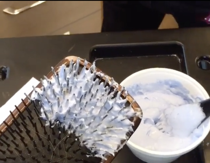 Все, что нужно – широкая расческа! Мастер-класс от профессионала