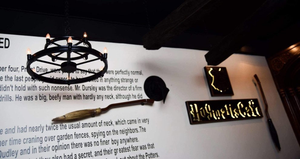 Магия в каждом блюде: в столице Пакистана открылось кафе для фанатов Гарри Поттера
