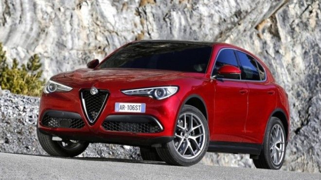 Итальянский кроссовер Alfa Romeo Stelvio красивый но совсем не надежный автомобиль Фото razaoautomovelcom